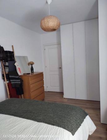 Bonito amueblado piso de 3 habitaciónes y 2 baños en El Corte - VALENCIA