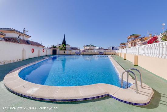 GRAN BUNGALOW EN ORIHUELA. 2 HAB, 1 BAÑO - ALICANTE