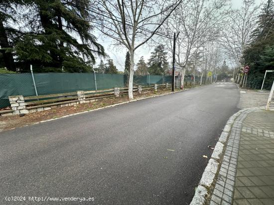 Terreno edificable en urbanización exclusiva de Madrid, La Florida - MADRID