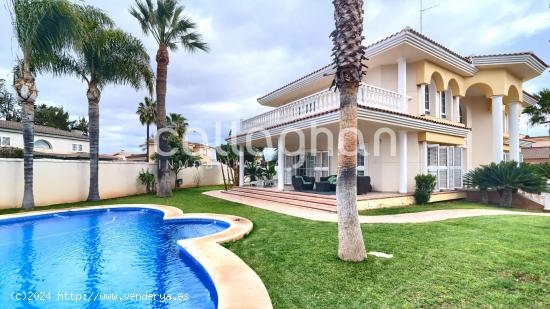 Chalet en la Eliana - VALENCIA