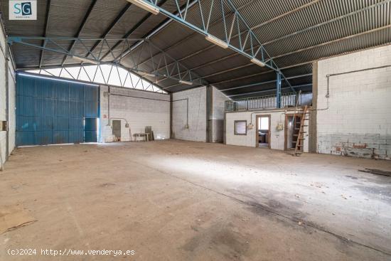 NAVE INDUSTRIAL DE 240M2 EN JUN-GRANADA - GRANADA