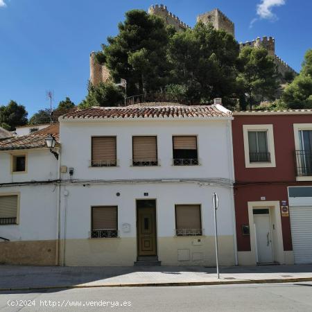 APARTAMENTO COMPLETAMENTE REFORMADA - DISPONE DE TERRAZA - ALBACETE