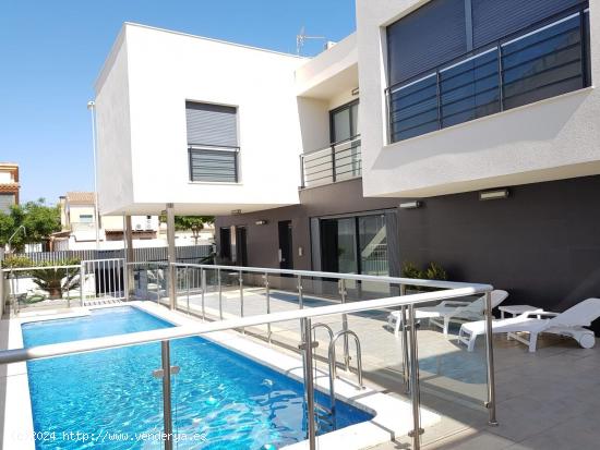 Excelente pareado con piscina y ascensor en zona Lledó de Castellón - CASTELLON