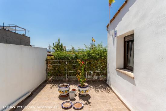 Estupenda vivienda adosada en centro Alberique de 232 m2 - VALENCIA