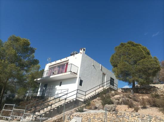 Venta casa de campo con parcela de 4000 metros Altea La Olla - ALICANTE