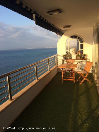 Vivienda con estupendas vistas al mar, primera línea de playa. - ALICANTE