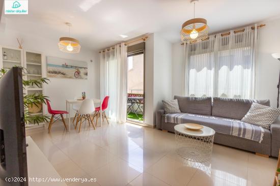 APARTAMENTO ÚNICO CON PISCINA EN SEGUNDA LINEA DE PLAYA PUERTO PESQUERO PASEO MARITIMO - ALICANTE