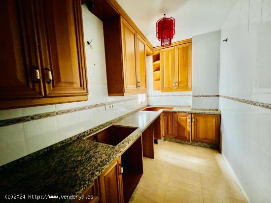 CASABANCO VENDE VIVIENDA TRES DORMITORIOS  EN BURGUILLO DEL CERRO. - BADAJOZ