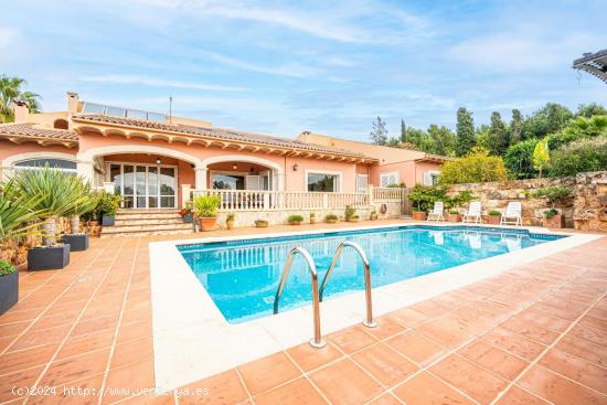 CHALET UNIFAMILIAR EN SUELO URBANO EN SA COMA DE BUNYOLA, CON GRAN PISCINA Y MARAVILLOSAS VISTAS. - 