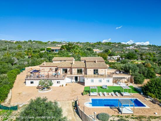 Chalet con vistas y licencia turística en Púntiró - BALEARES