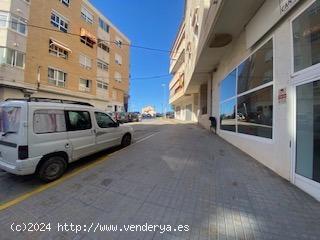 Local con posibilidad de convertirlo en vivenda en Villajoyosa - ALICANTE