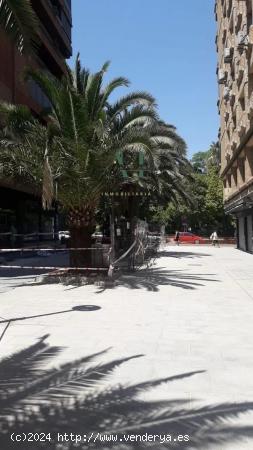 Piso céntrico junto a la Cruz en zona peatonal - CACERES