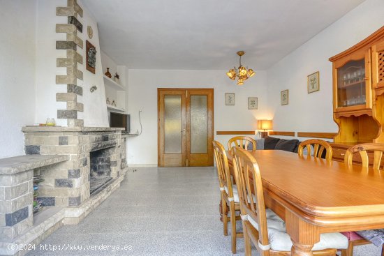 Chalet / Torre en venta  en Terrafortuna - Girona