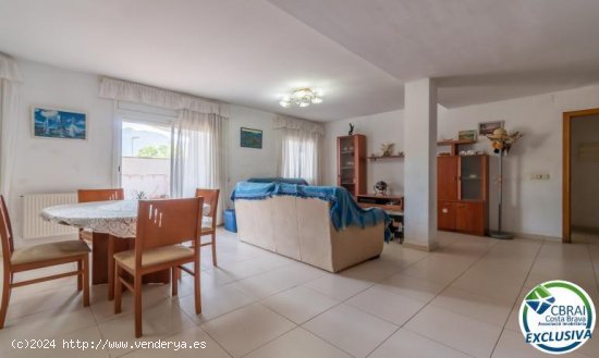 Unifamiliar adosada en venta  en Roses - Girona