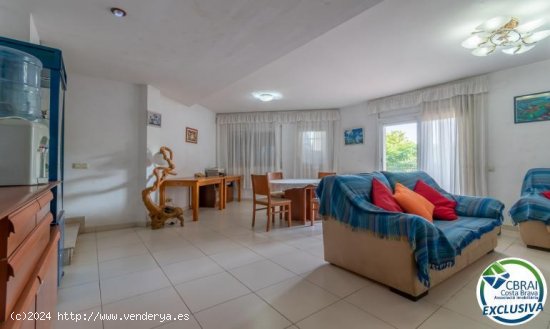 Unifamiliar adosada en venta  en Roses - Girona