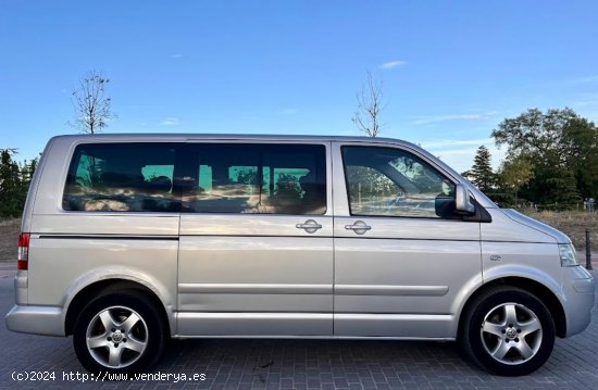 Volkswagen Multivan T5 2.5 TDI Comfortline - Madrid