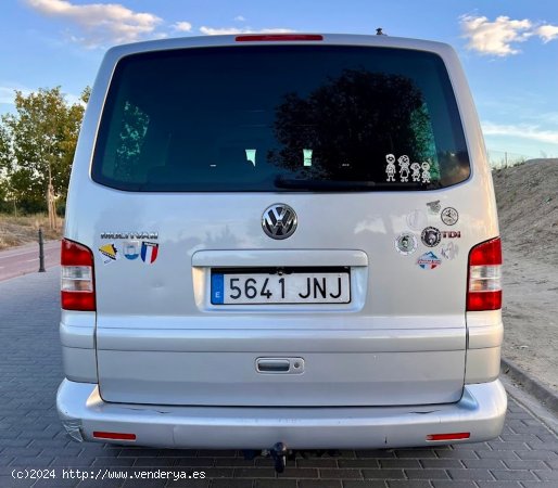 Volkswagen Multivan T5 2.5 TDI Comfortline - Madrid