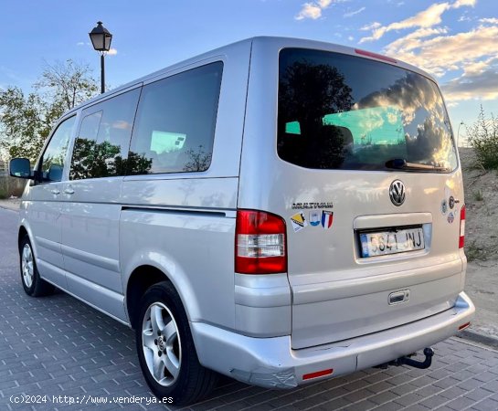 Volkswagen Multivan T5 2.5 TDI Comfortline - Madrid