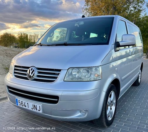 Volkswagen Multivan T5 2.5 TDI Comfortline - Madrid