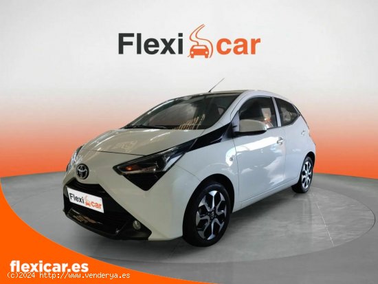 Toyota Aygo 1.0 70 x-play - Gijón