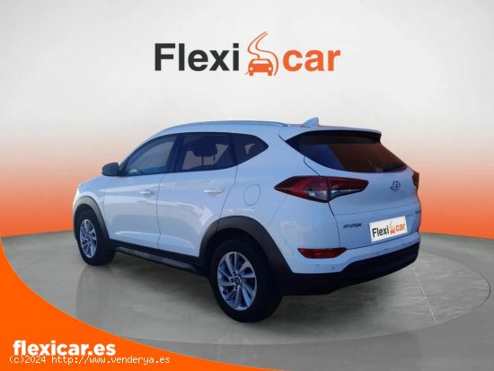 Hyundai Tucson 1.7 CRDi 115cv BlueDrive Essence 4x2 - Don Benito