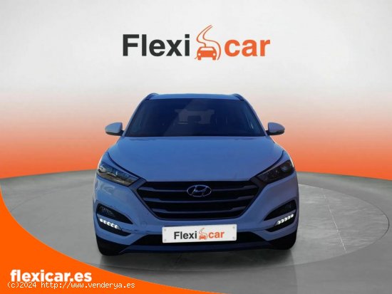 Hyundai Tucson 1.7 CRDi 115cv BlueDrive Essence 4x2 - Don Benito