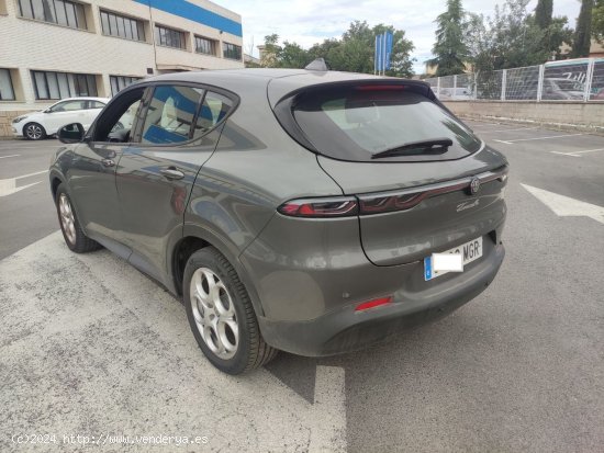 Alfa Romeo Tonale 1.5 MHEV GASOLINA 130 CV SUPER FWD gris 2023 - Carcaixent