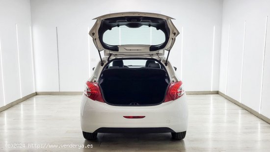 Peugeot 208 5P ALLURE 1.6 VTi 120 - Alicante