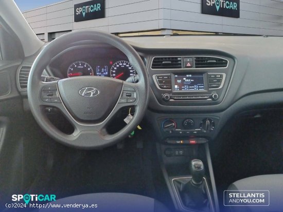 Hyundai i20  1.2 MPI Klass - Móstoles