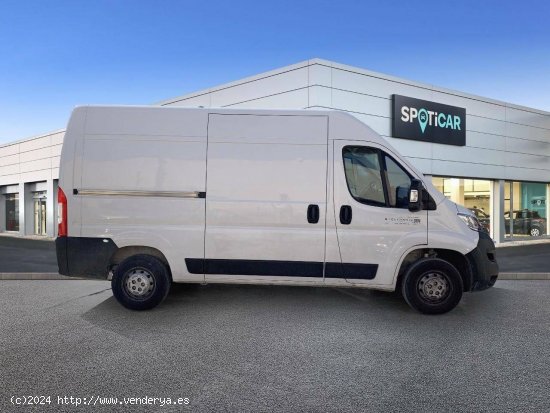 Opel Movano  3.3T L2 H1 2.2 BlueHDi 140 S&S MT6 - - Castilleja de la Cuesta