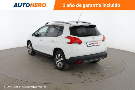 Peugeot 2008 1.2 PureTech Style - 