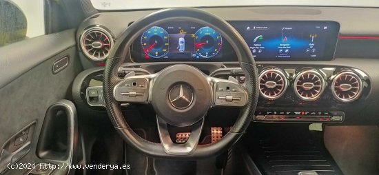 Mercedes Clase A 1.3 A 200 5P - 