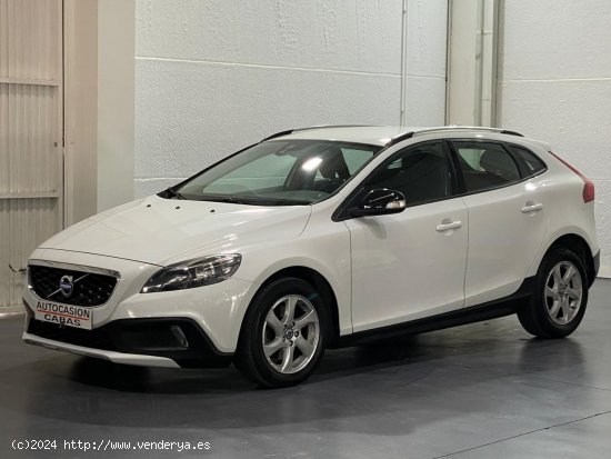 Volvo V40 Cross Country 1.6 D2 Momentum - Gelves