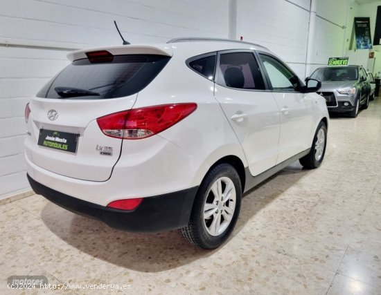 Hyundai ix35 1.7 crdi de 2014 con 125.000 Km por 11.800 EUR. en Sevilla