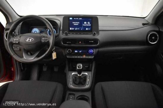 Hyundai Kona 1.0 TGDI Maxx 4x2 de 2023 con 14.782 Km por 20.990 EUR. en Tarragona