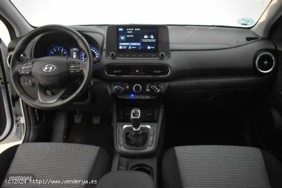 Hyundai Kona 1.0 TGDI Klass 4x2 de 2023 con 19.380 Km por 18.900 EUR. en Barcelona