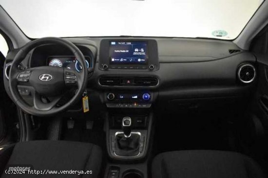 Hyundai Kona 1.0 TGDI Maxx 4x2 de 2023 con 17.517 Km por 20.990 EUR. en Tarragona