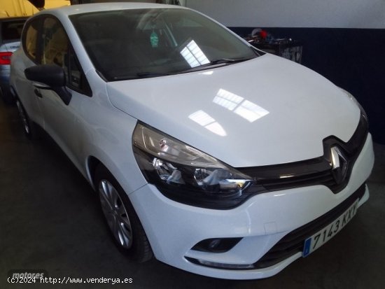 Renault Clio 1.5 DCI 75 CV 5 puertas. de 2019 con 200.600 Km por 8.800 EUR. en Murcia