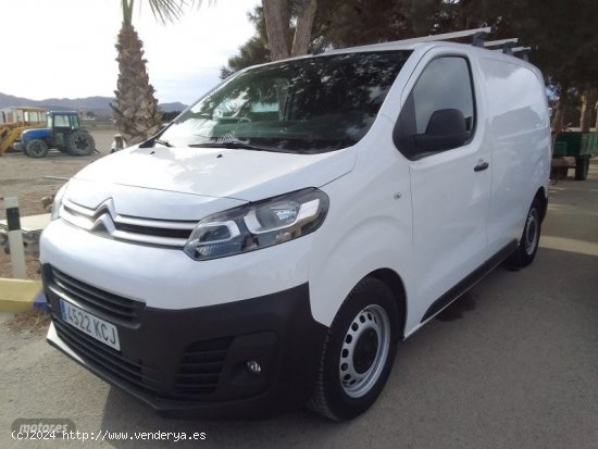  Citroen Jumpy 1.6 HDI 115 CV FURGON. de 2017 con 172.000 Km por 15.000 EUR. en Murcia 