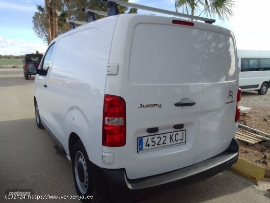 Citroen Jumpy 1.6 HDI 115 CV FURGON. de 2017 con 172.000 Km por 15.000 EUR. en Murcia