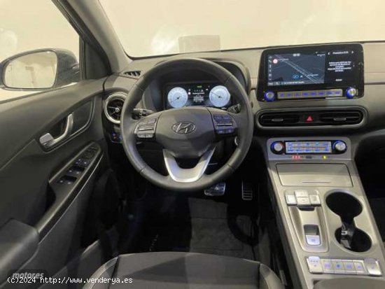 Hyundai Kona Electric Maxx 100kW de 2023 con 3.000 Km por 36.000 EUR. en Barcelona