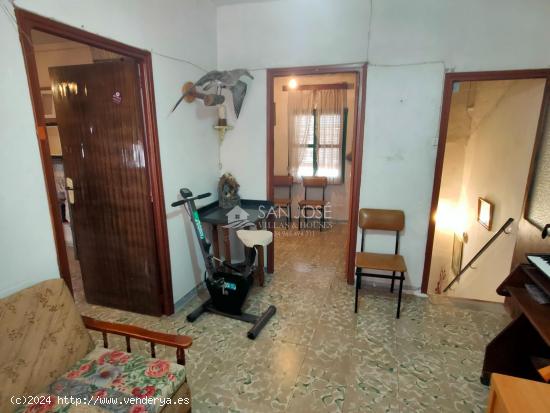 SE VENDE CASA PARA REFORMAR EN BUENA ZONA DE ASPE - ALICANTE