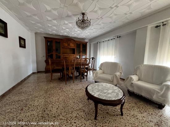 VIVIENDA EN ALQUILER EN AV. NOVELDA -CORTES VALENCIANAS - ALICANTE