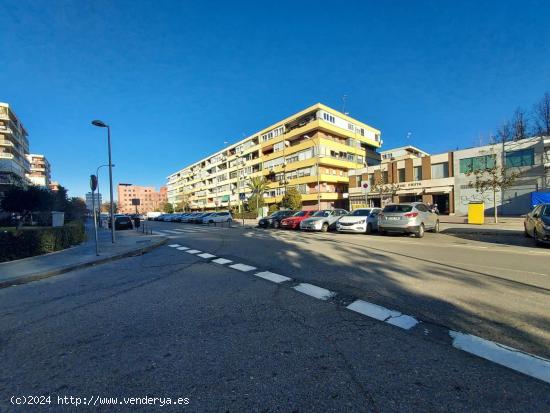  PISO DE ESQUINA EN PARQUE EUROPA,LAS AGUILAS,MADRID - MADRID 