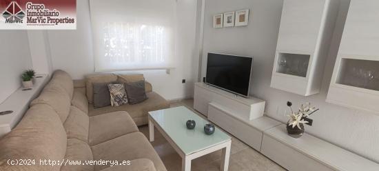 ¡Oportunidad única! Chalet pareado en Pinar de Garaita, La Nucía - ALICANTE