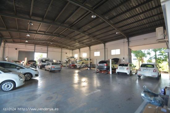 Nave industrial a la venta en ctra. de Orihuela - Bigastro en una parcela de 5.496 m2. - ALICANTE