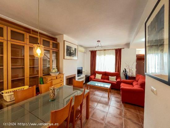 Venta de casa en Fuente Piedra - MALAGA