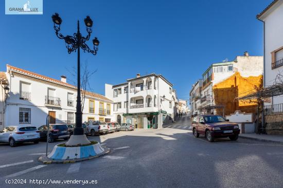 SE VENDE PISO EN COGOLLOS VEGA - GRANADA