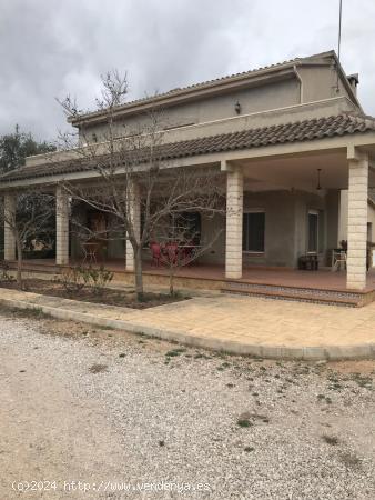  Chalet en Hondón de Las Nieves con piscina! - ALICANTE 