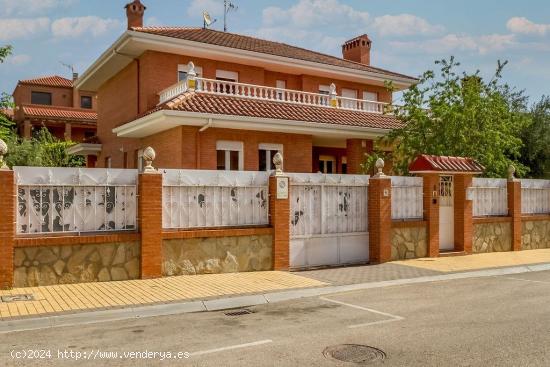 Chalet en Meco. Madrid. - MADRID